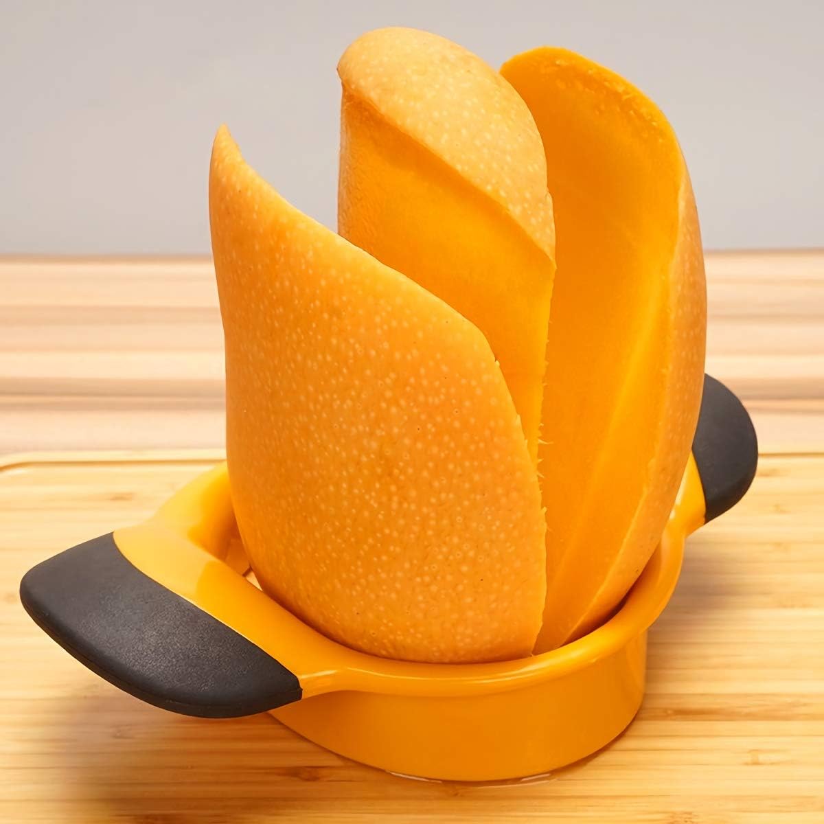 🥭 #1 Trending Mango Slicer & Corer Tool – Easy Prep for Juicy Mangoes!