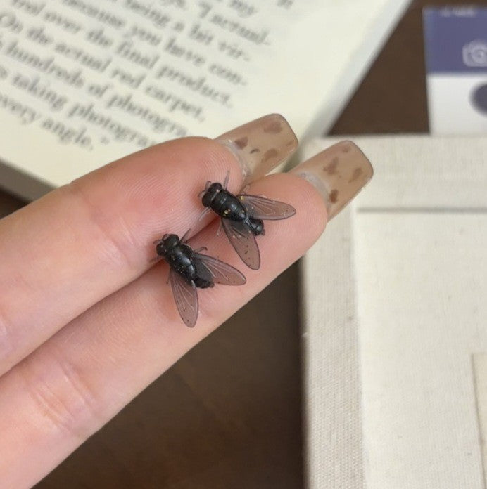 🔥2025 New Arrival 🔥Mini Personalized Simulated Black Fly Unique Earrings