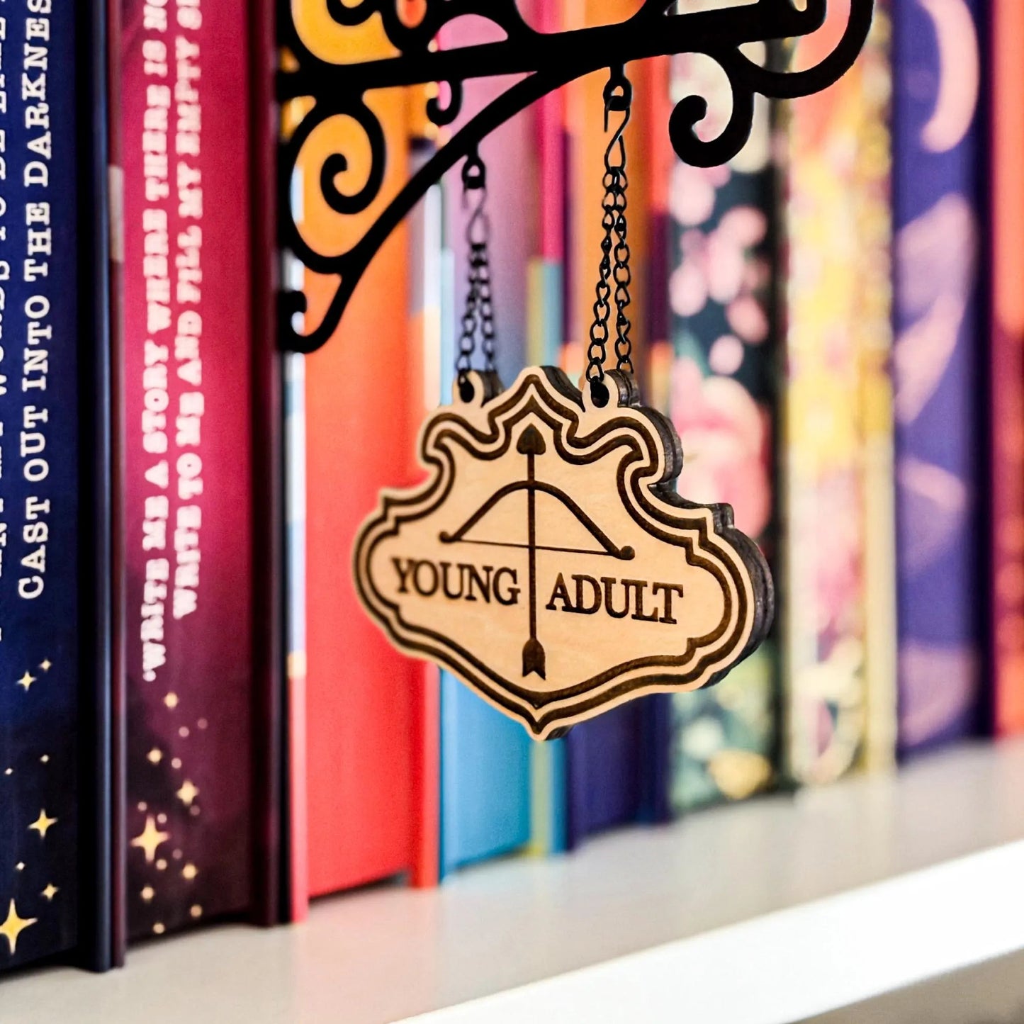 🔥2025 New Arrival 🔥Book Nook Tavern Signs – Genre Shelf Labels with Hanging Brackets